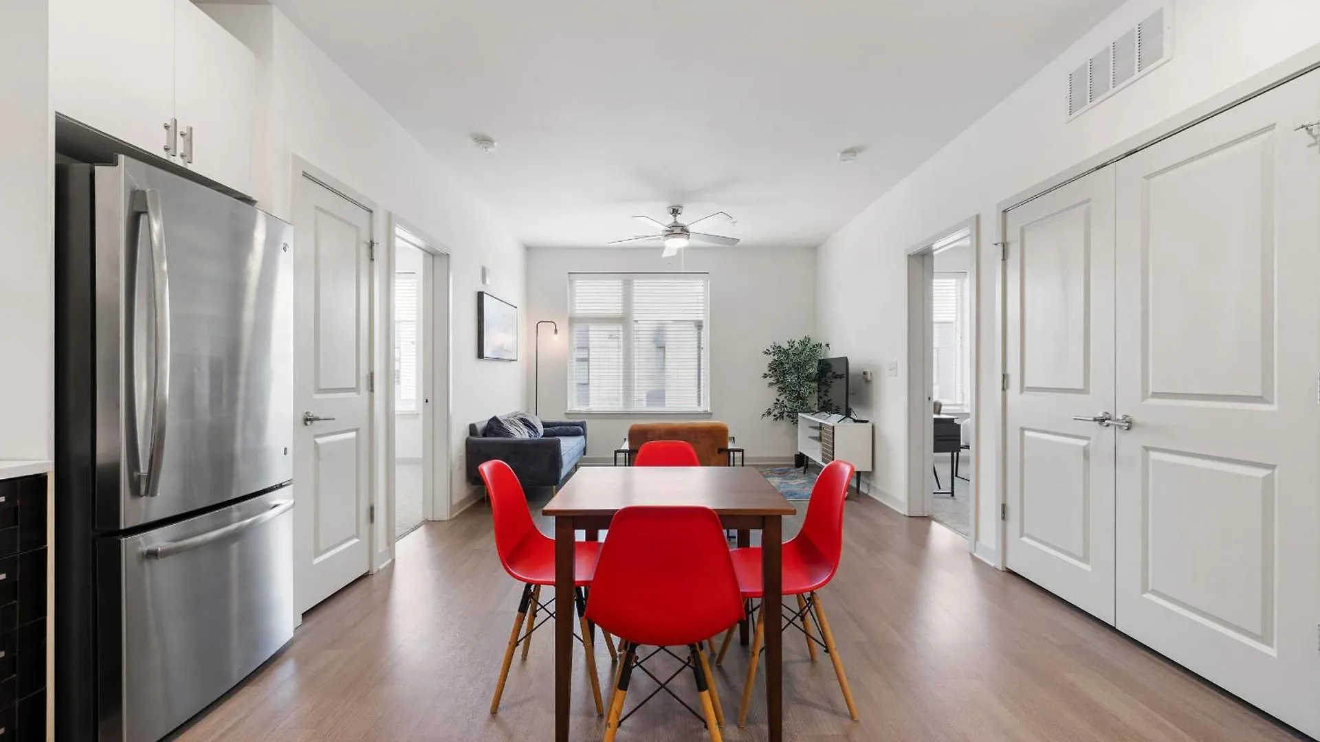 Two Stylish Nulu Cozysuites Louisville