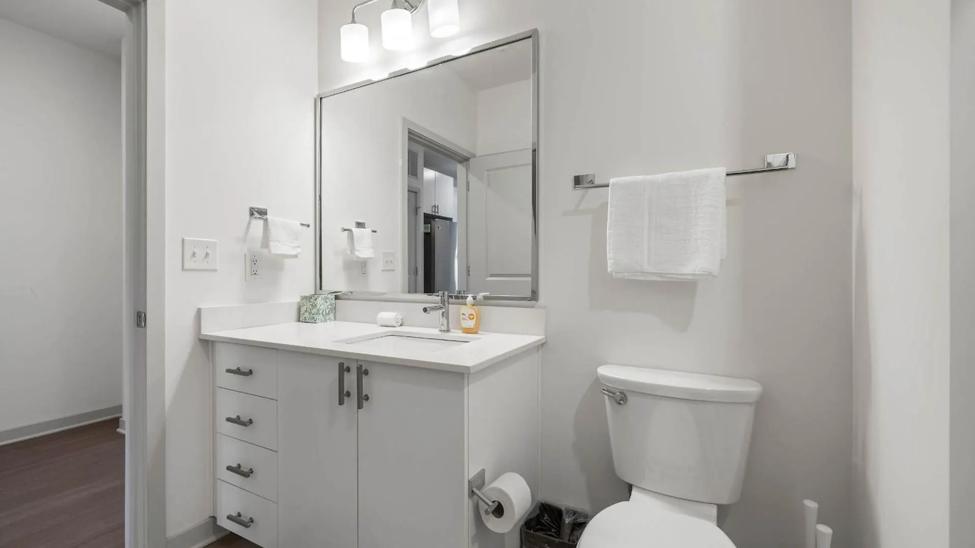Two Stylish Nulu Cozysuites Louisville 0*,