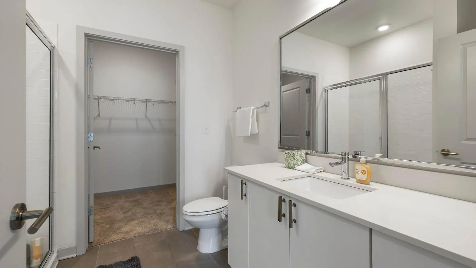 Two Stylish Nulu Cozysuites Louisville Appartamento